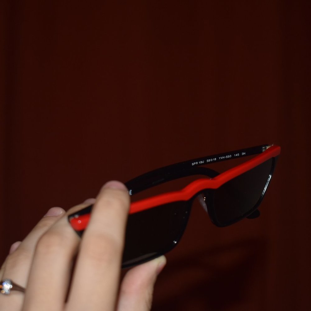 Prada cat eye SPR19U SPR/19/U YVH-5S0 Red/Black